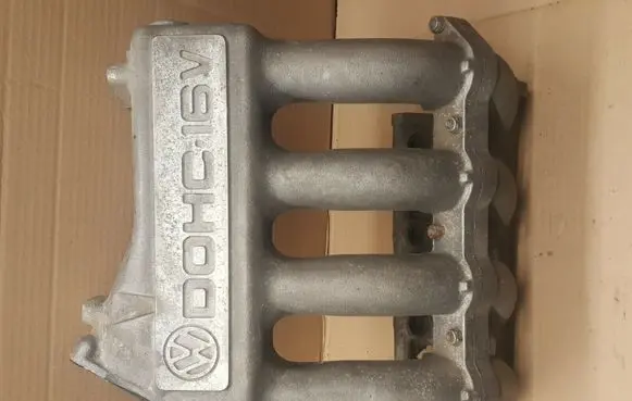 Volkswagen Golf I Intake manifold 051133223B