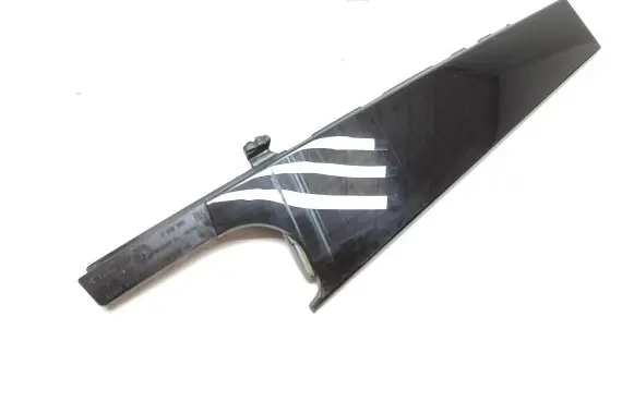 BMW X2 F39 Rear door glass trim molding 18667510 7420850 6435