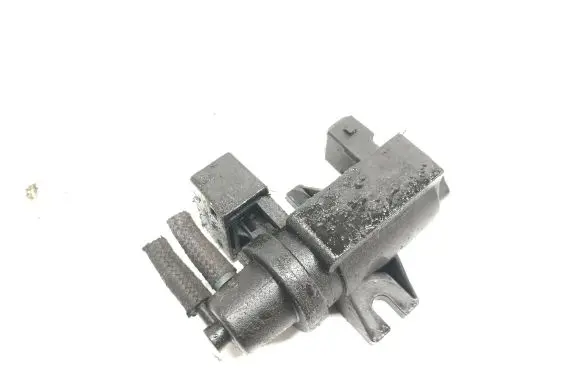 Mercedes-Benz E W211 Turbo solenoid valve A0025423819