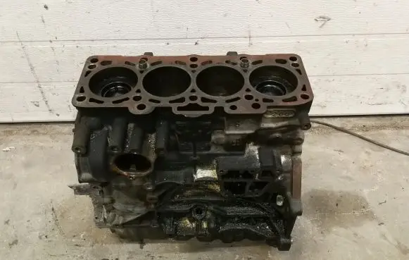 Volkswagen Caddy Engine 03L100090PX CAY