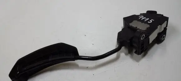 Toyota Auris 150 Accelerator throttle pedal 7811002030 45623316647