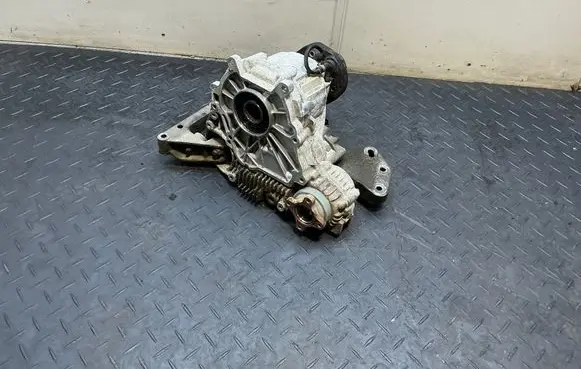 BMW 3 E90 E91 Gearbox transfer box case 7599690