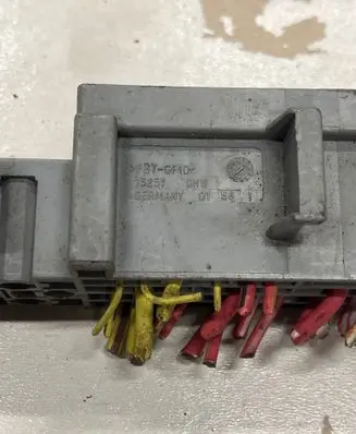 Nissan Primera Fuse box set PBTGF10 13251 01581