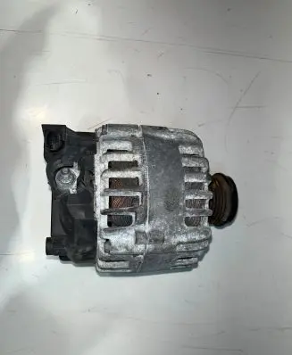 Volvo V60 Generator/alternator 30659390 TG15C186 213016101