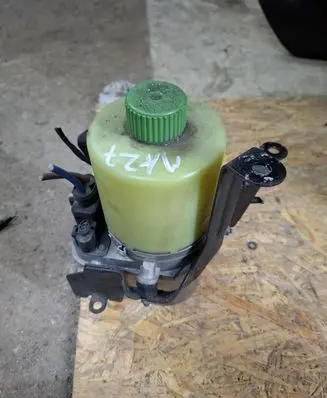Volkswagen Polo V 6R Power steering pump 6R0423156B
