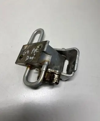 Volkswagen Golf IV Front door lower hinge 4B0831412B