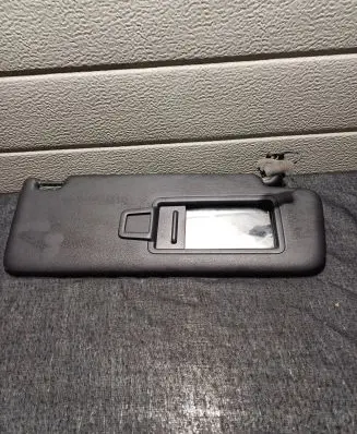 Porsche Macan (95B) Sun visor