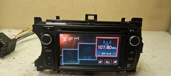 Toyota Yaris Radio/CD/DVD/GPS head unit 861400D010 1350007620B101 19006
