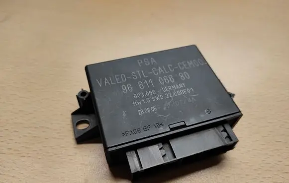 Citroen C4 I Picasso Parking PDC control unit/module 9661106680
