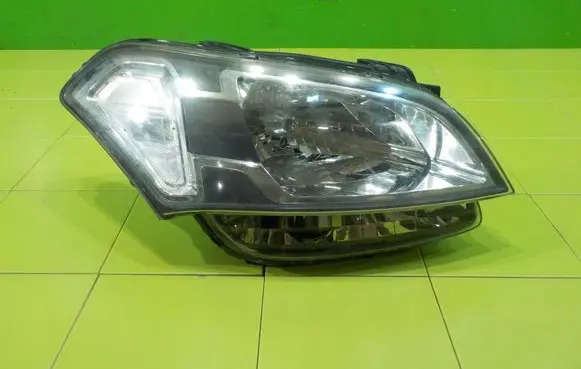 KIA Soul Headlight/headlamp PRZOD XP269