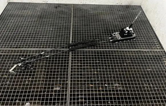 Audi Q3 F3 Gear shifter/selector 3Q0711061