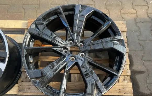 Volvo XC90 R21 alloy rim 32410168