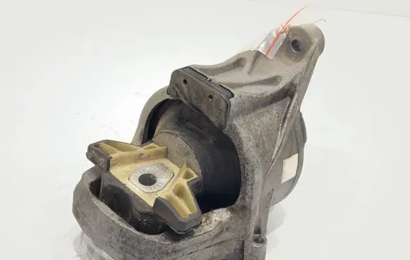 Audi A5 Engine mount vacuum valve 
