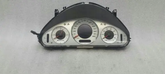 Mercedes-Benz E AMG W211 Speedometer (instrument cluster) A2115408011
