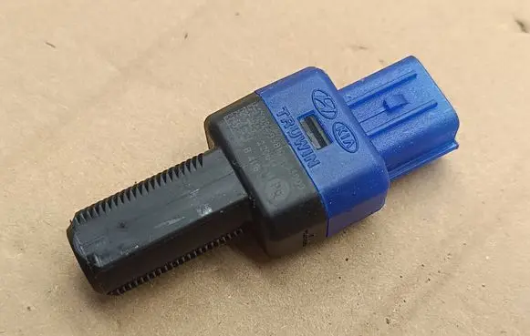 KIA EV6 Brake pedal sensor switch 93810J3000 B4116 220614