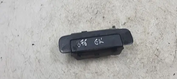 Audi A4 S4 B5 8D Rear door exterior handle 4A083205