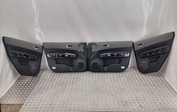 Nissan X-Trail T31 Door card panel trim set 