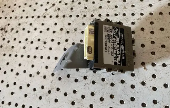 Subaru Outback Light module LCM 84967AG010