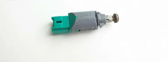 Clutch pedal sensor