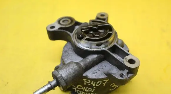 Peugeot 407 Vacuum pump