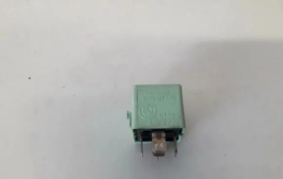 BMW 5 E39 Other relay 61368373700 61.36-8373700