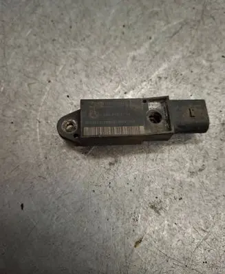 Mercedes-Benz E W211 Airbag deployment crash/impact sensor A0028202726 A1682027208