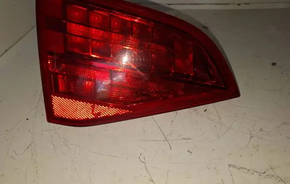 Audi A4 S4 B8 8K Tailgate rear/tail lights 8K9945093B 170111L