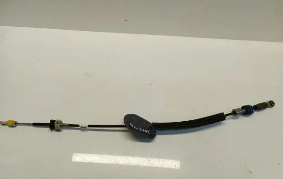 Gear shift cable linkage