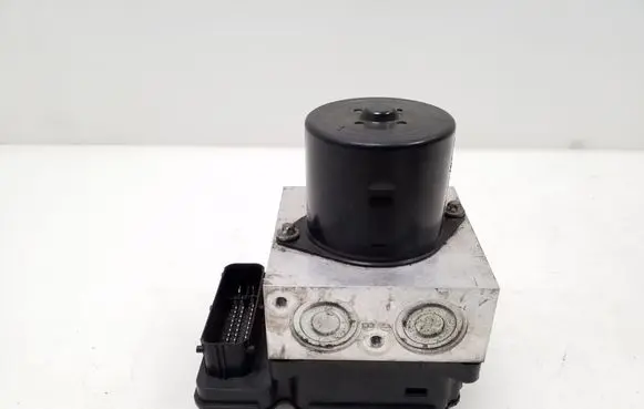 Opel Insignia A ABS Pump 13316697