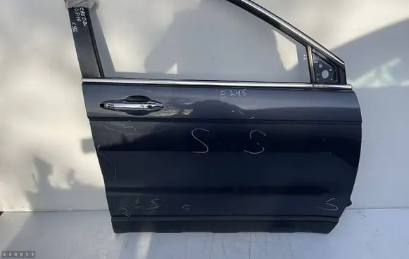 Honda CR-V Front door