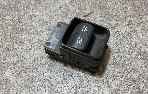 Mercedes-Benz Sprinter W907 W910 Electric window control switch A9079058902 202613643 00000201
