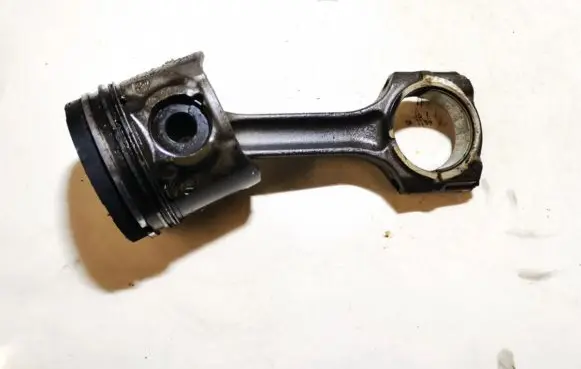 Peugeot 607 Piston with connecting rod
