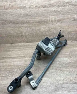 Audi A4 S4 B8 8K Front wiper linkage and motor 8K2955119A 8K2955023B 8J2955119