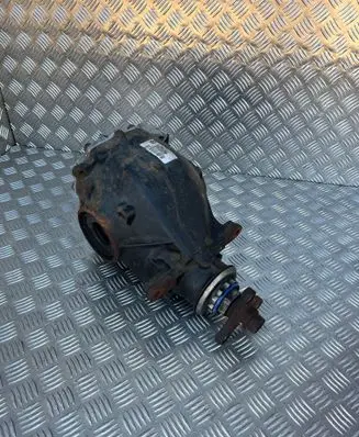 BMW 3 F30 F35 F31 Rear differential 7544873 0718121024740003 E21912256