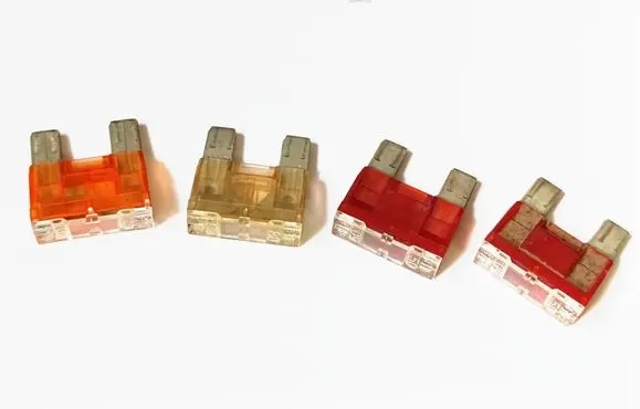 Audi A4 S4 B5 8D Fuse 