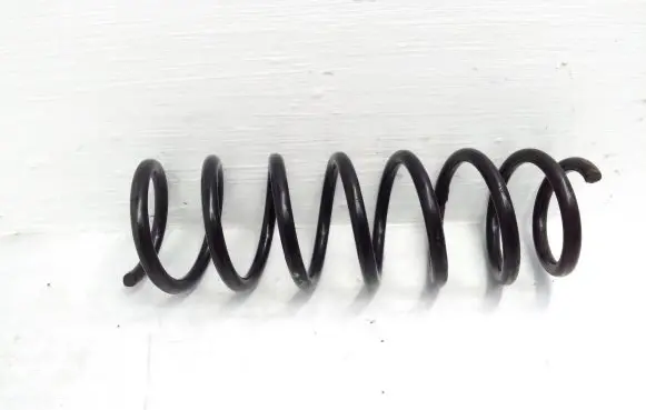 BMW 5 F10 F11 Rear coil spring T0765679