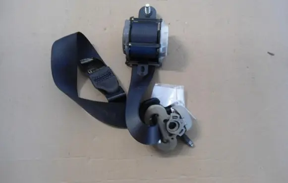 KIA Carens III Seat belt trim 89880-A4000