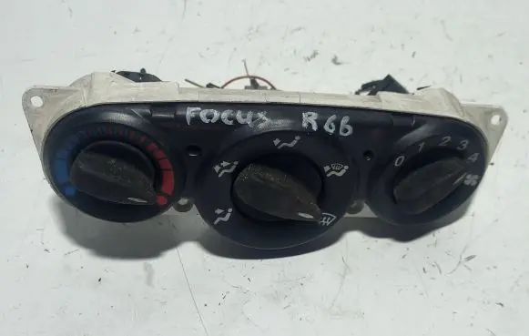 Ford Focus Climate control unit 98AB18C419