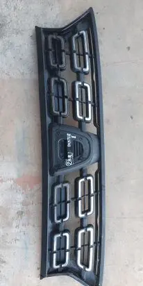 Dacia Duster II Front bumper upper radiator grill 623103440R