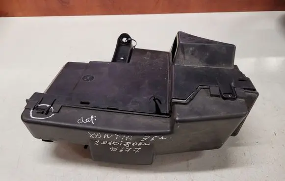 Citroen Xantia Other engine bay part 9619708880 9619708780