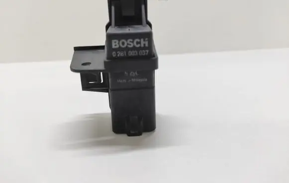 Volvo S80 Glow plug pre-heat relay 30731746 0281003037