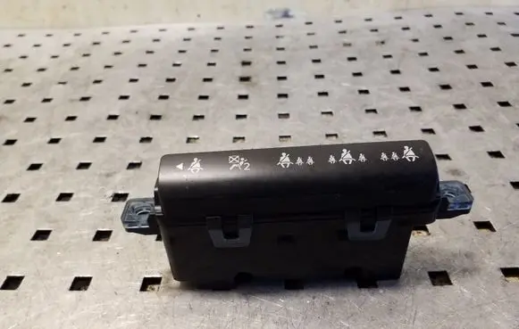 Seat belt warning relay
