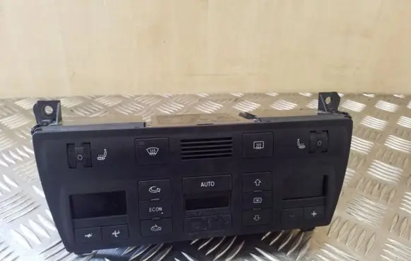 Audi A6 S6 C5 4B Climate control unit