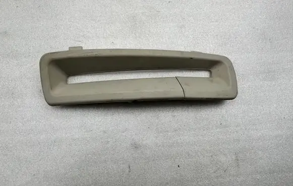Volvo XC90 Seat belt trim 31389910