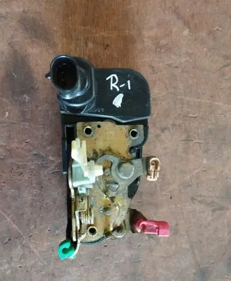 Chrysler Voyager Front door lock
