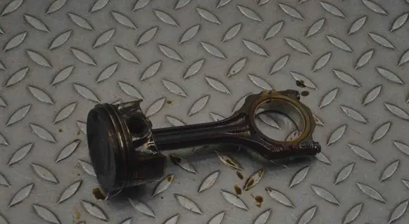 Audi A3 S3 8P Piston 03C0