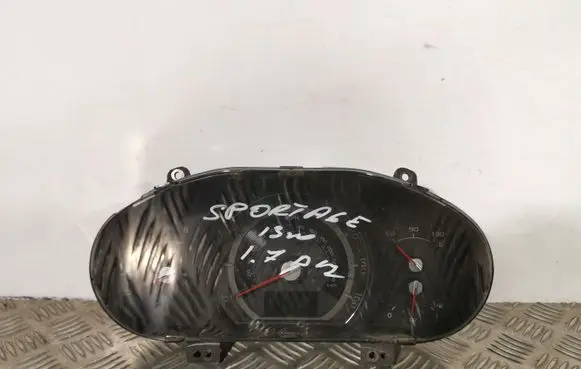 KIA Sportage Speedometer (instrument cluster) 940213U025