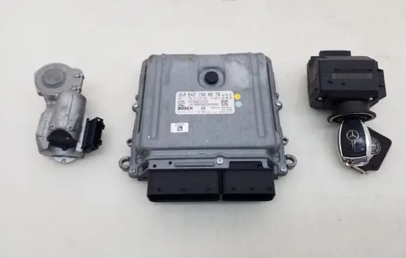 Mercedes-Benz CLK A209 C209 Engine ECU kit and lock set 