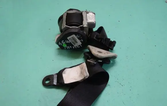 Jeep Patriot Front seatbelt 605673964C