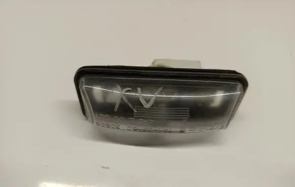 Subaru XV I Number plate light 30903